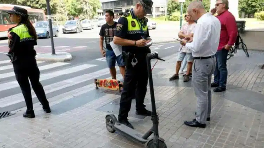 ¿Necesito un permiso de conducir para utilizar un patinete eléctrico en España?