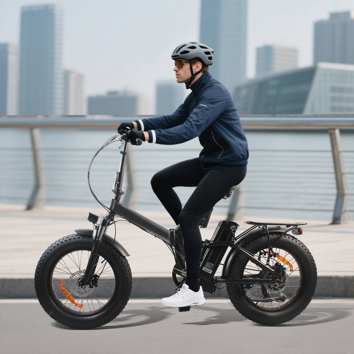 SUNNIGOO B4 folding fat-tire e-bike with 20x4.0 inch tires and full suspension