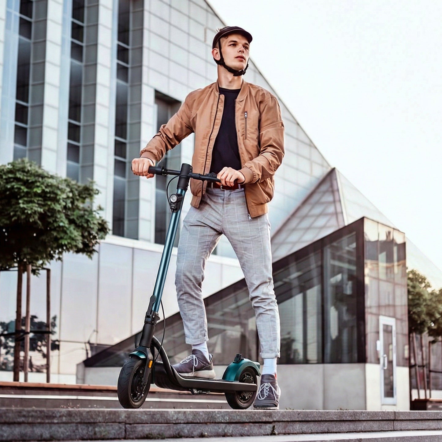 SUNNIGOO N5 Electric Scooter ABE 350w 36v 7.5ah 22km/h 25km Range 10inch Tire