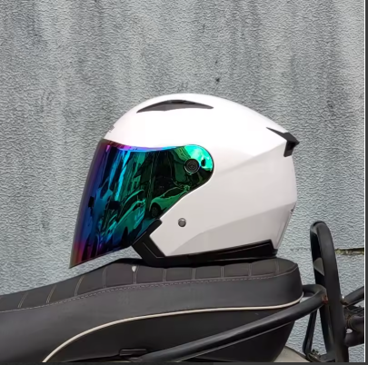 Four-Season Dual-Lens Full-Face Helmet for Men & Women – Ideal for Electric Scooter（limited time offer with X7)）